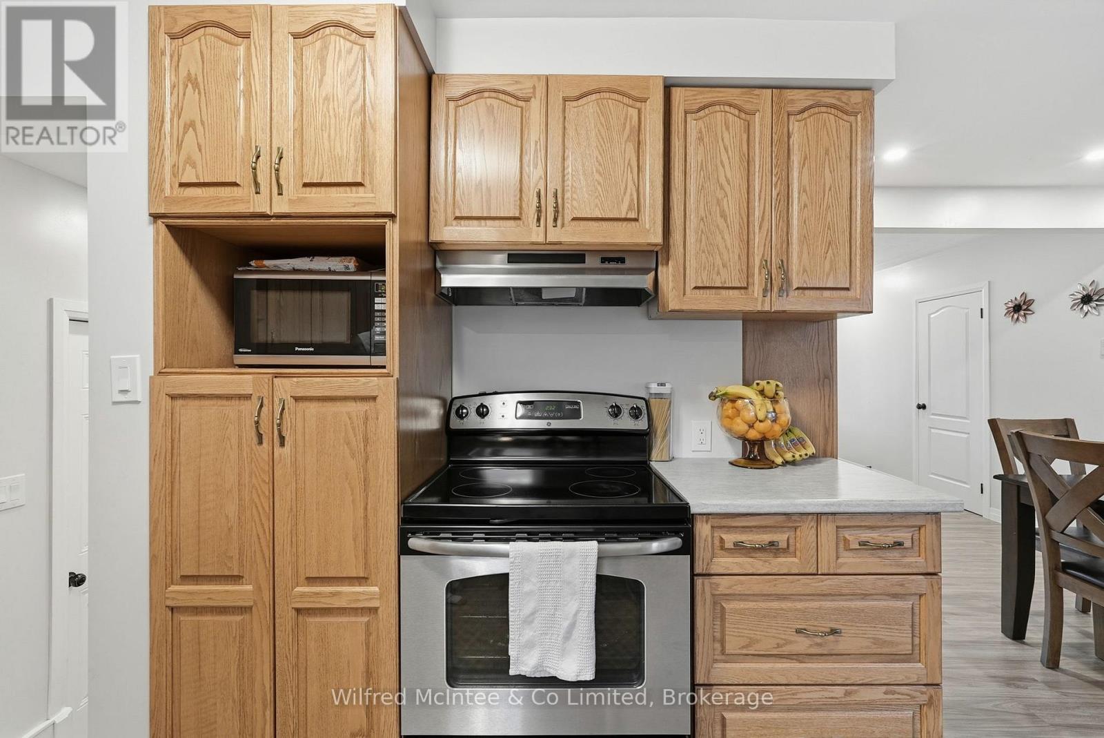 856 York Avenue N, North Perth, Ontario  N4W 2Y6 - Photo 15 - X12723504