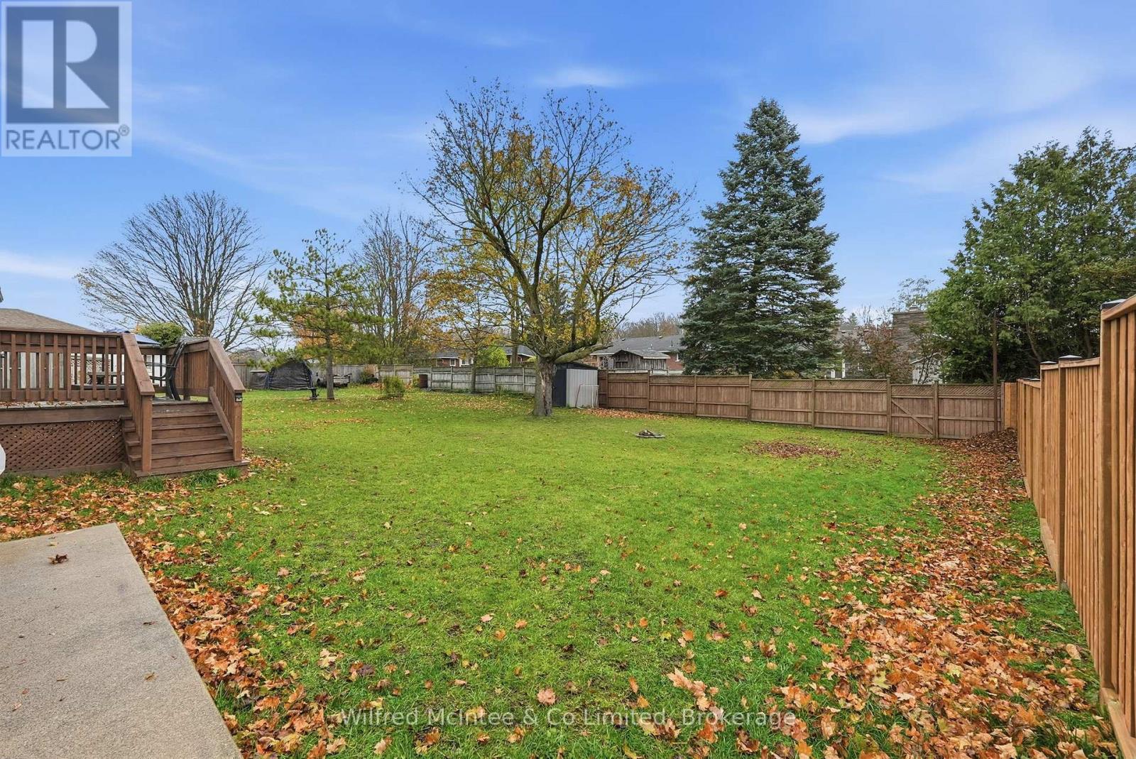 856 York Avenue N, North Perth, Ontario  N4W 2Y6 - Photo 5 - X12723504