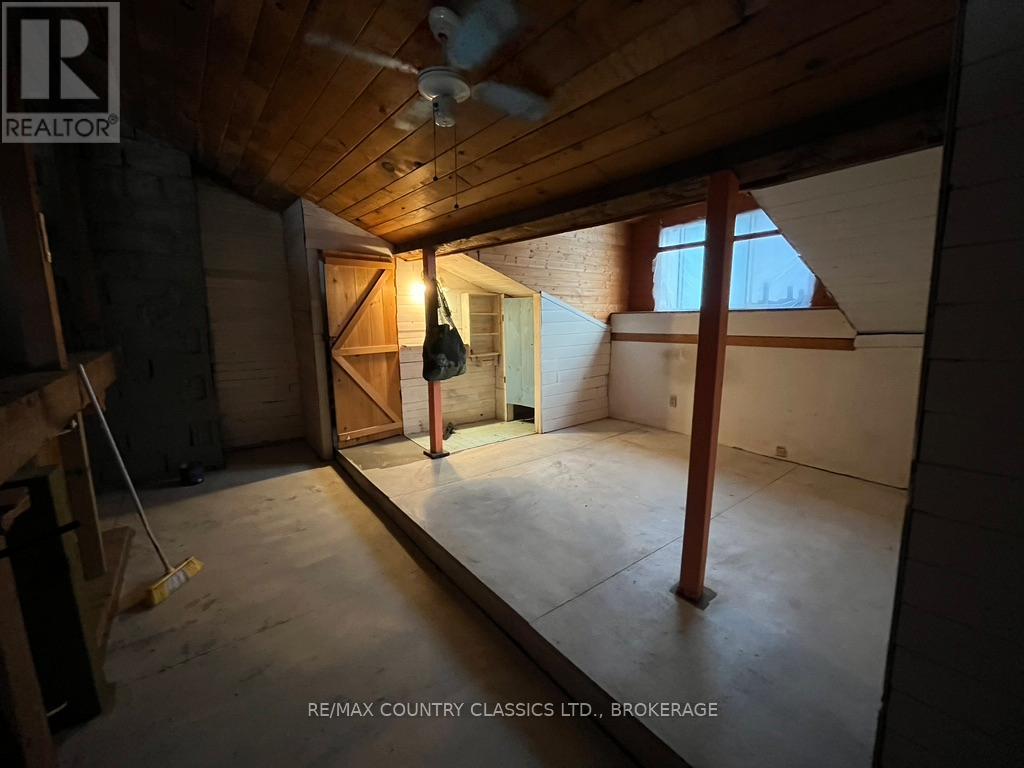 534 B Slate Falls Road, Addington Highlands, Ontario  K0H 1L0 - Photo 21 - X12554302