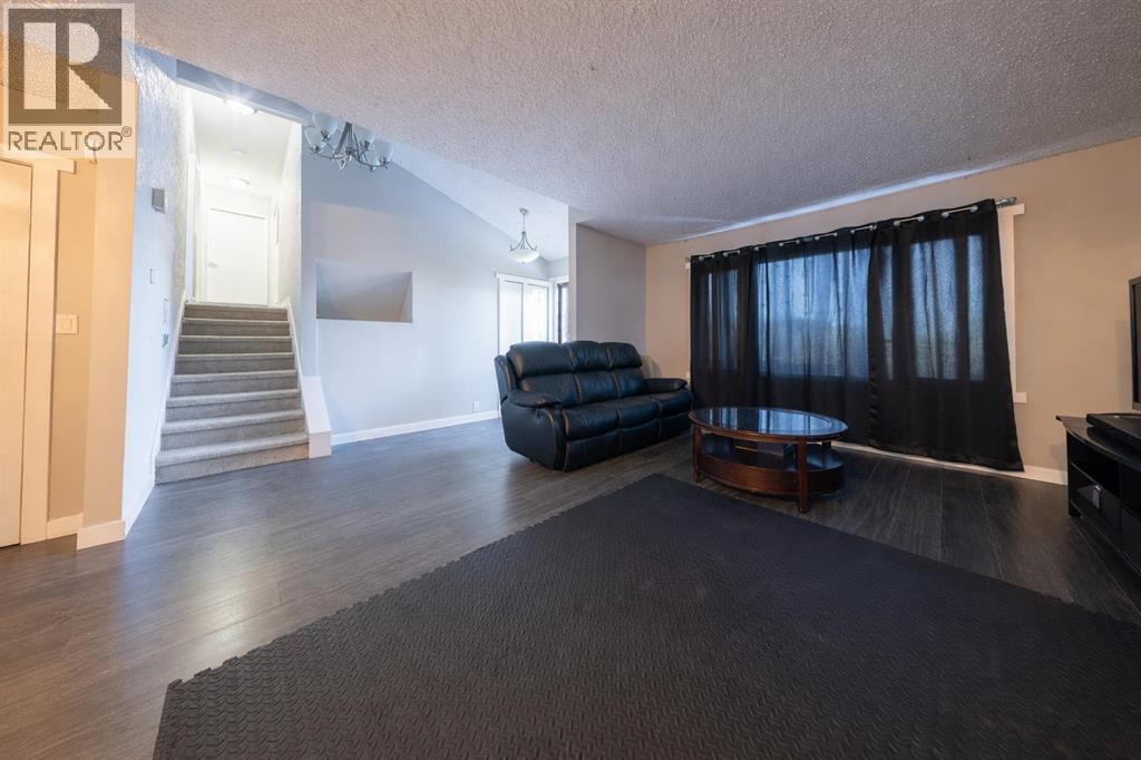 92 Goodall Avenue, Red Deer, Alberta  T4P 2R5 - Photo 10 - A2280676