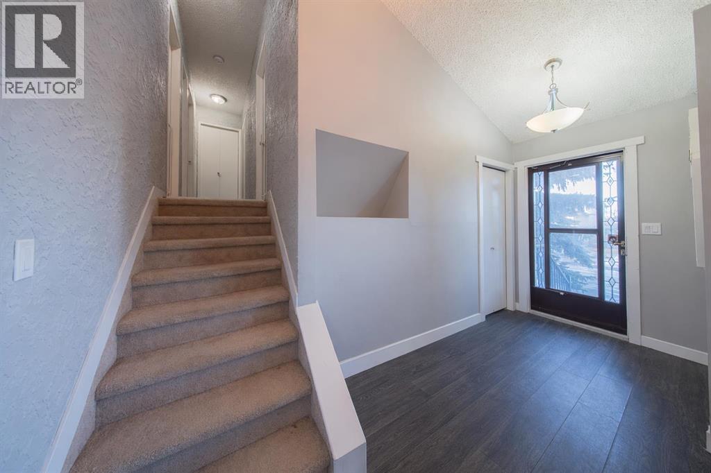 92 Goodall Avenue, Red Deer, Alberta  T4P 2R5 - Photo 12 - A2280676