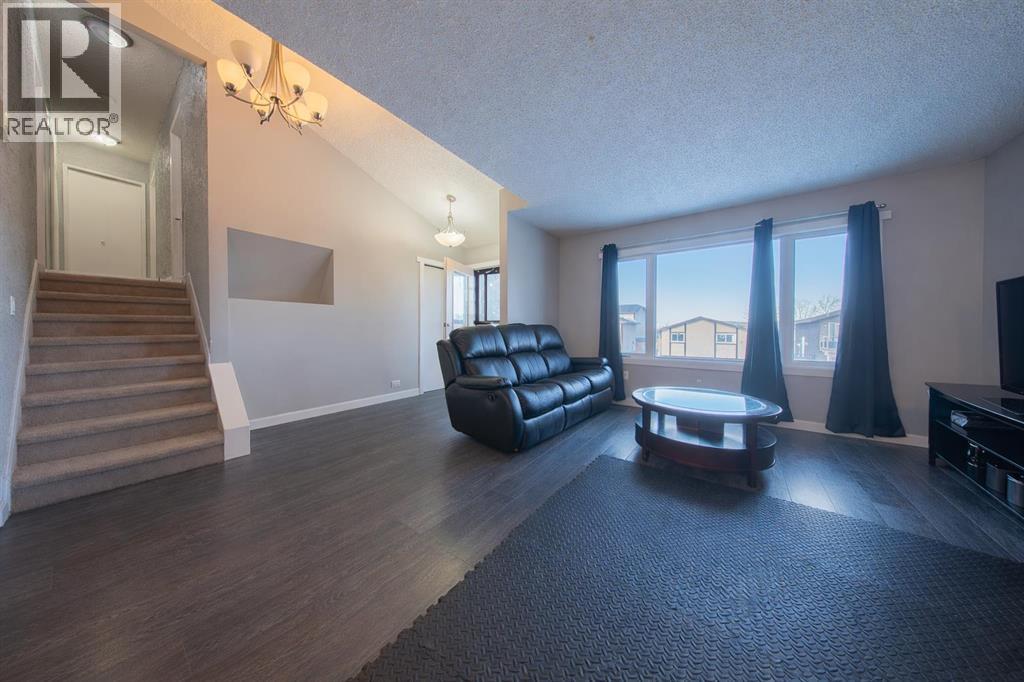 92 Goodall Avenue, Red Deer, Alberta  T4P 2R5 - Photo 11 - A2280676