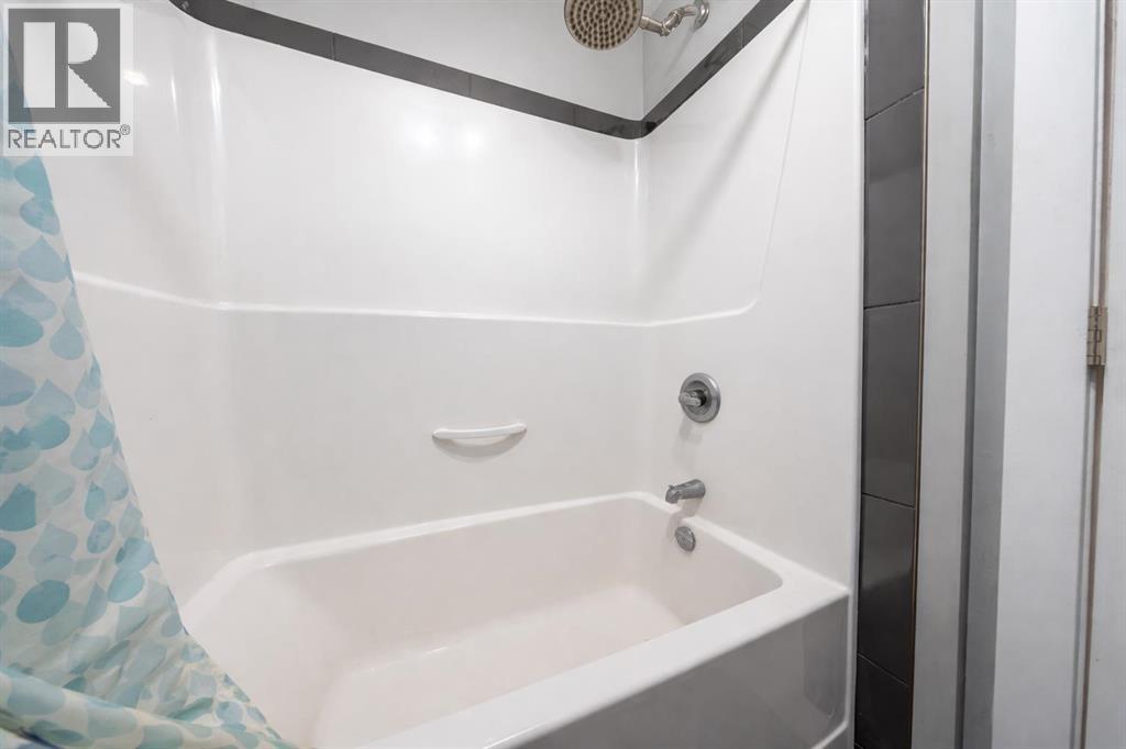 92 Goodall Avenue, Red Deer, Alberta  T4P 2R5 - Photo 27 - A2280676