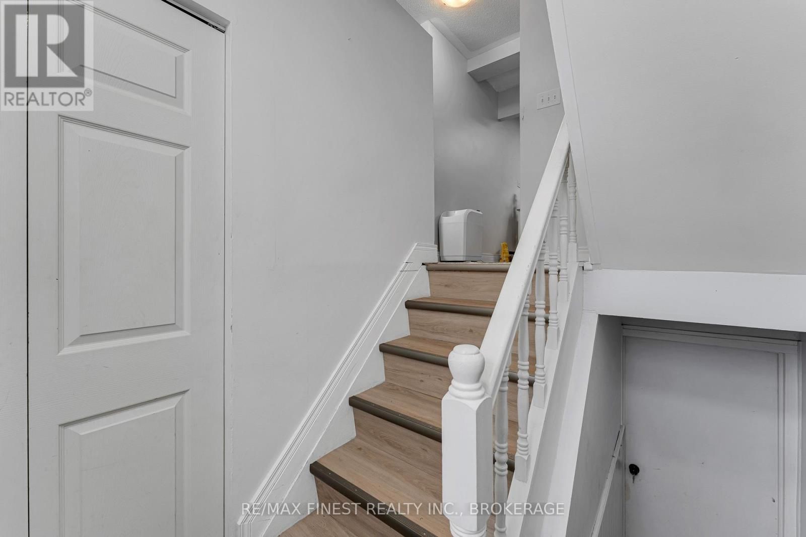 46 - 46 Meadow Lane, Greater Napanee, Ontario  K7R 3R8 - Photo 4 - X12723598