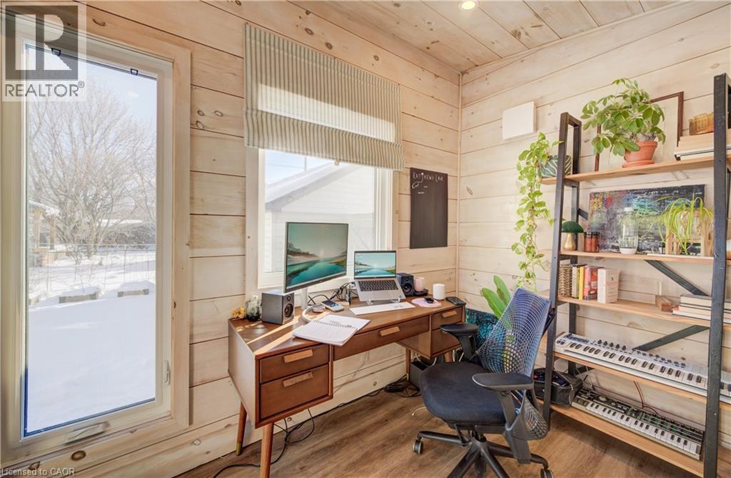 60 Alpine Avenue, Hamilton, Ontario  L9A 1A6 - Photo 3 - 40800352