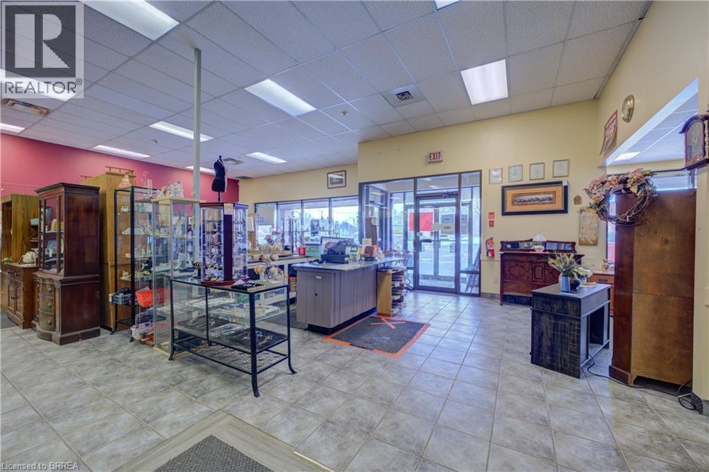 320 North Park Street Unit# B, Brantford, Ontario  N3R 4L3 - Photo 5 - 40790982