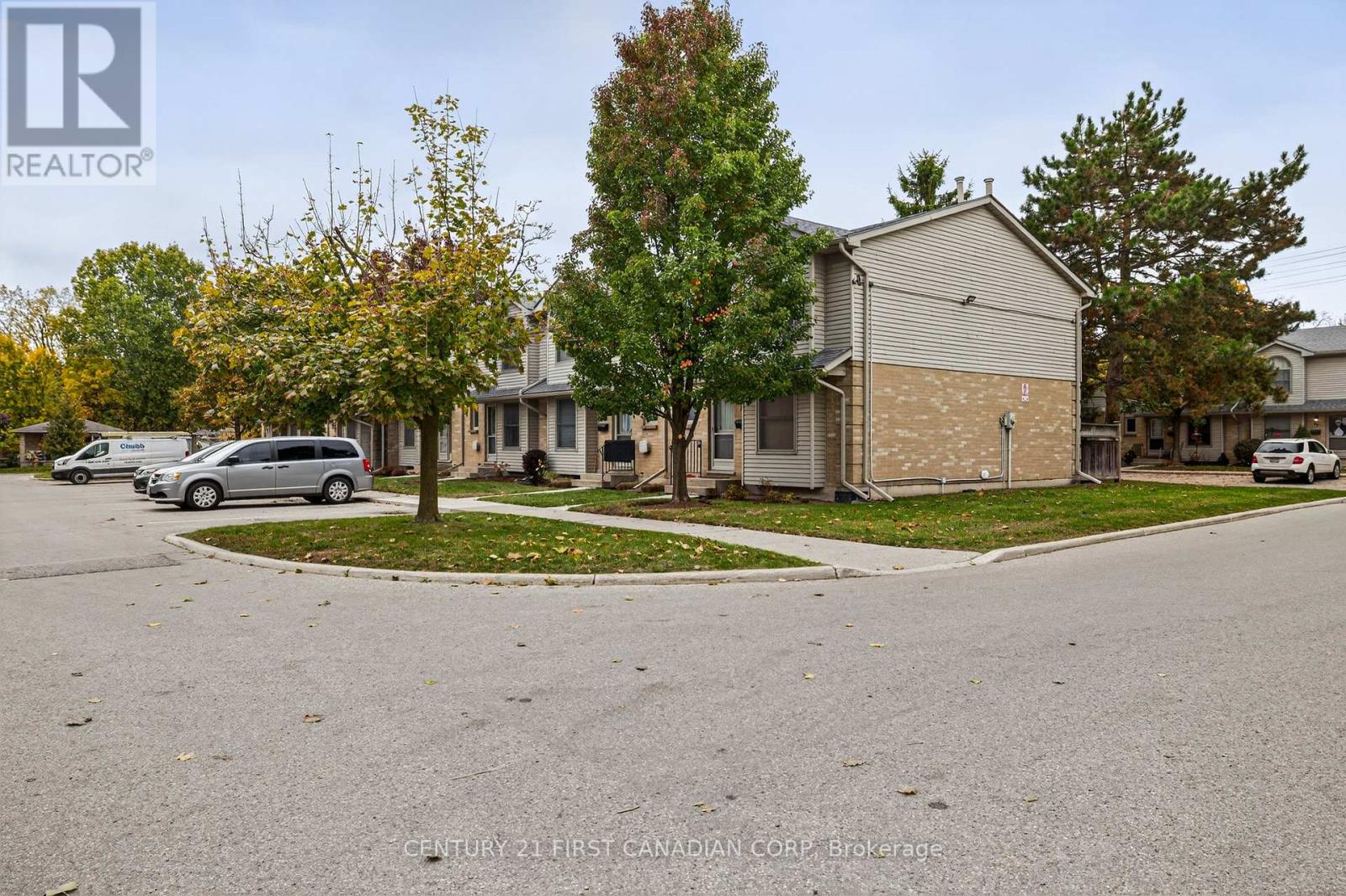 11 - 141 Condor Court, London East, Ontario  N5W 6A1 - Photo 4 - X12723622