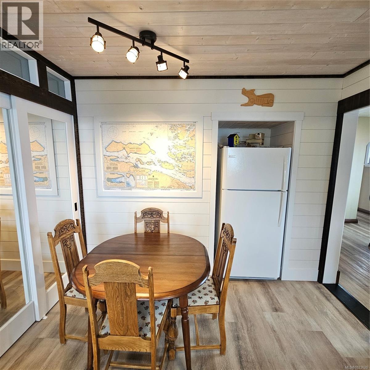 497 Fir St, Alert Bay, British Columbia  V0N 1A0 - Photo 10 - 1023620