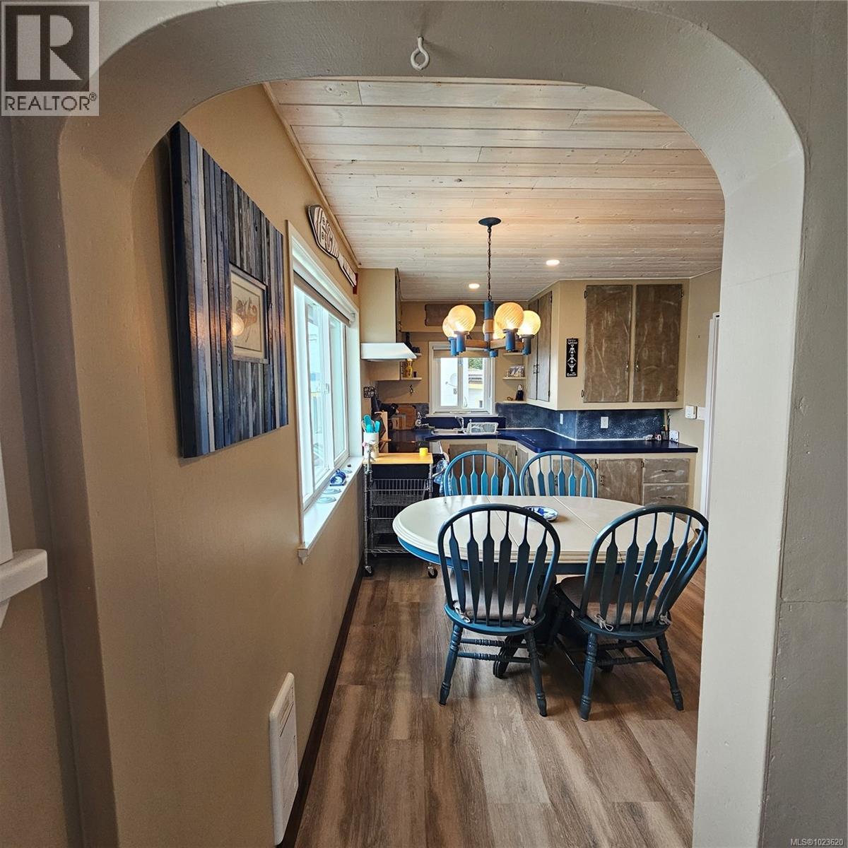 497 Fir St, Alert Bay, British Columbia  V0N 1A0 - Photo 33 - 1023620