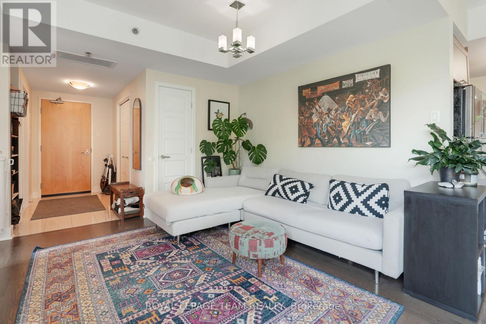 324 - 300c Lett Street, Ottawa, Ontario  K1R 0A8 - Photo 8 - X12723652