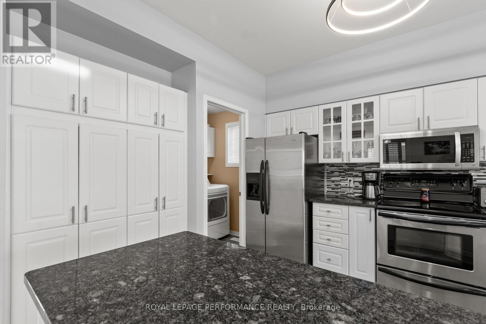 654 Valin Street, Ottawa, Ontario  K4A 3S9 - Photo 13 - X12723756