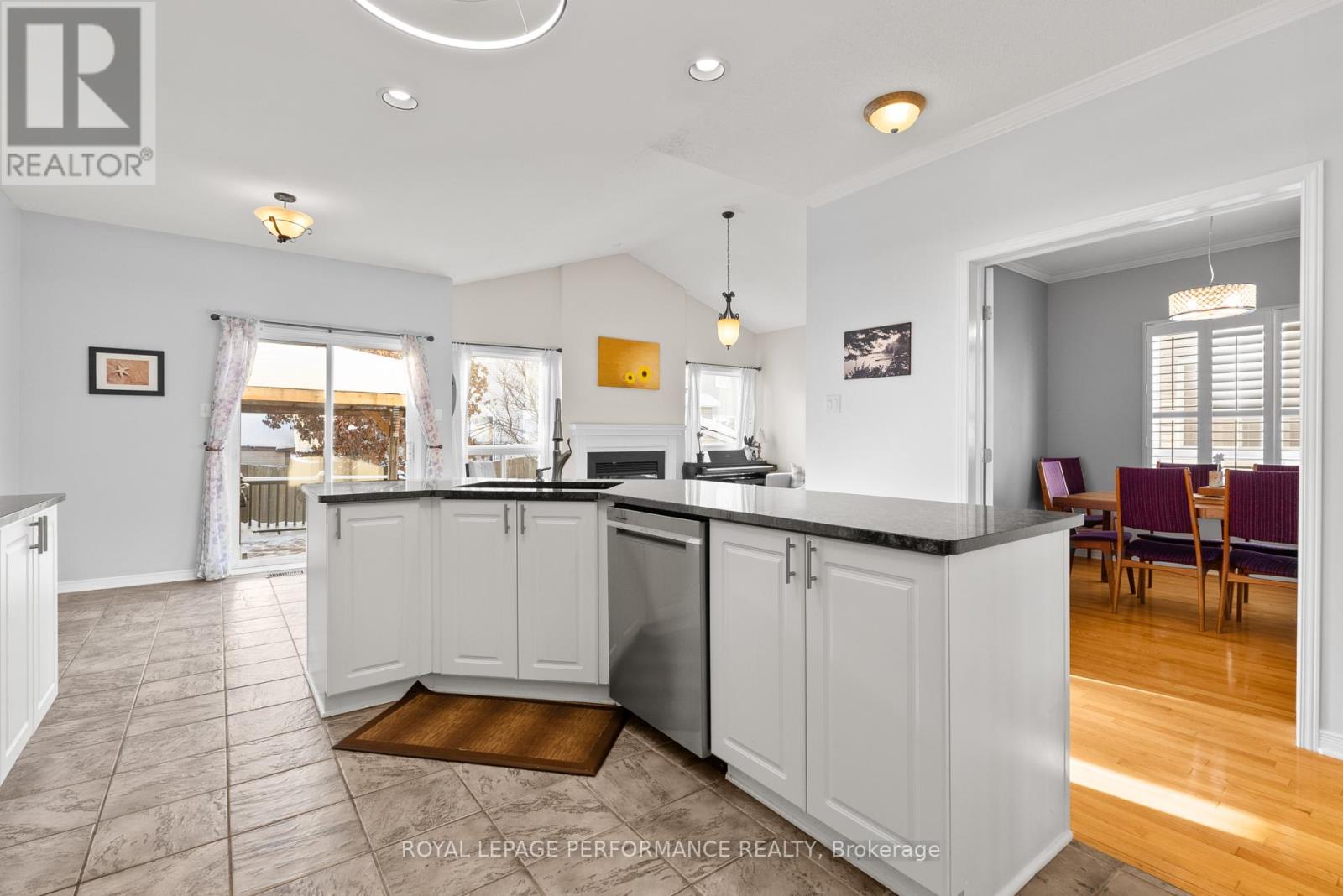 654 Valin Street, Ottawa, Ontario  K4A 3S9 - Photo 16 - X12723756