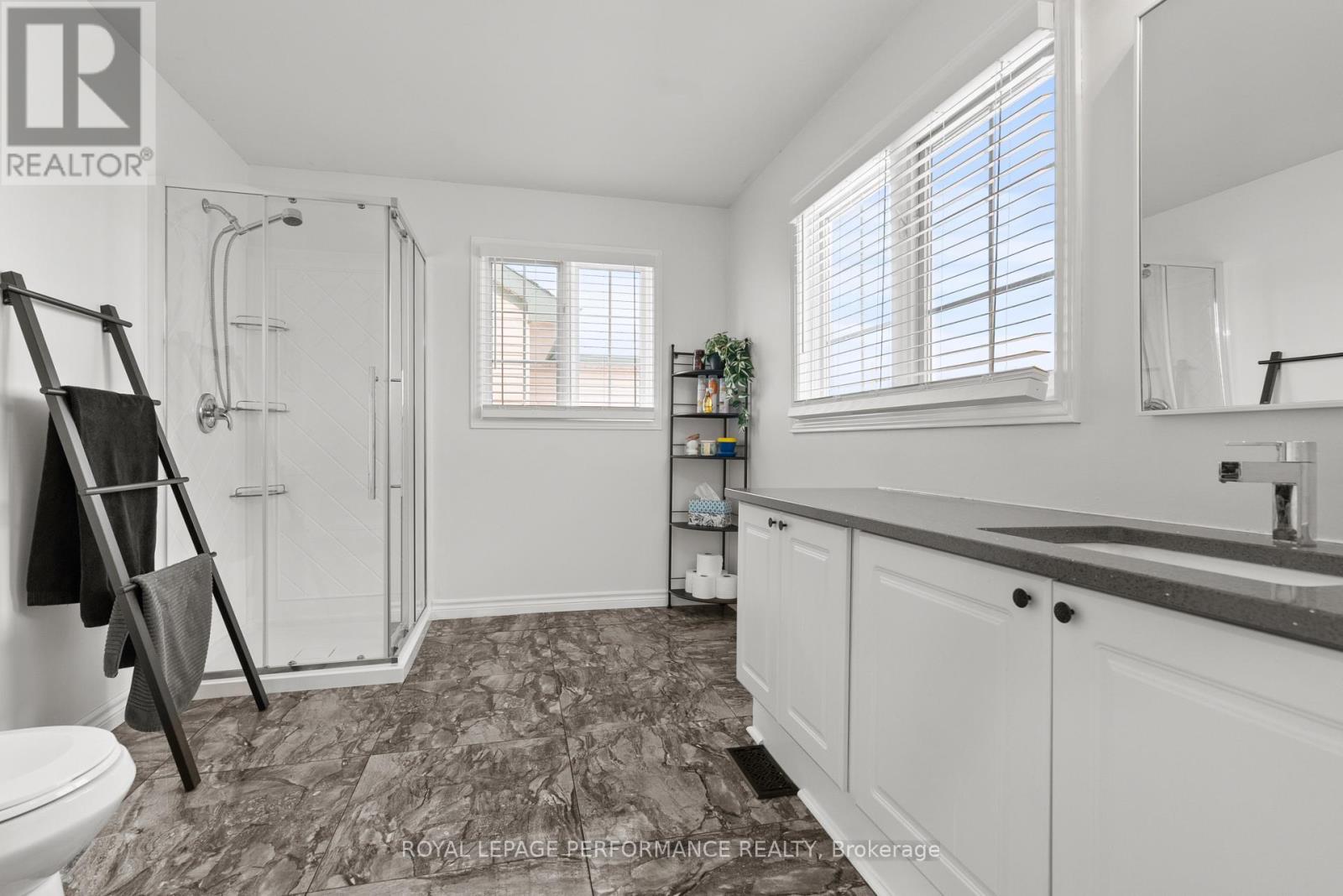 654 Valin Street, Ottawa, Ontario  K4A 3S9 - Photo 29 - X12723756