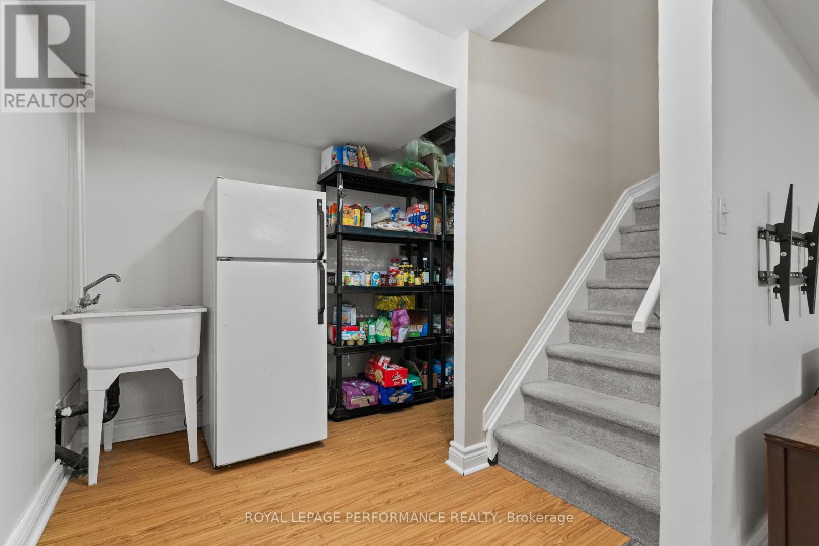 654 Valin Street, Ottawa, Ontario  K4A 3S9 - Photo 35 - X12723756