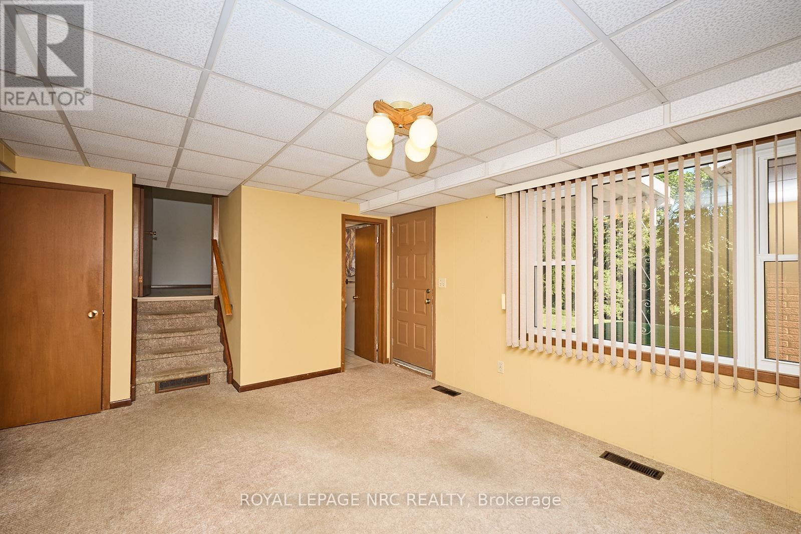 8 La Salle Drive, St. Catharines, Ontario  L2M 2E4 - Photo 27 - X12723636