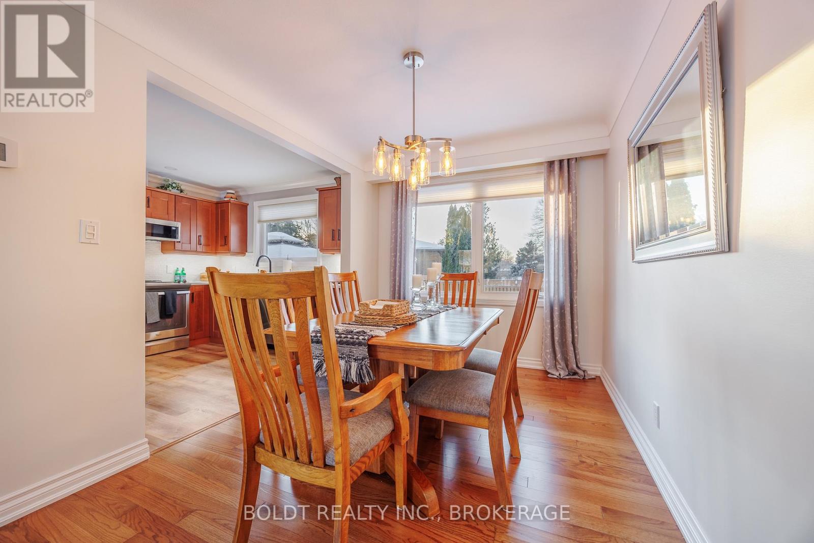 5 Upper Canada Drive, St. Catharines, Ontario  L2N 3H3 - Photo 11 - X12723838