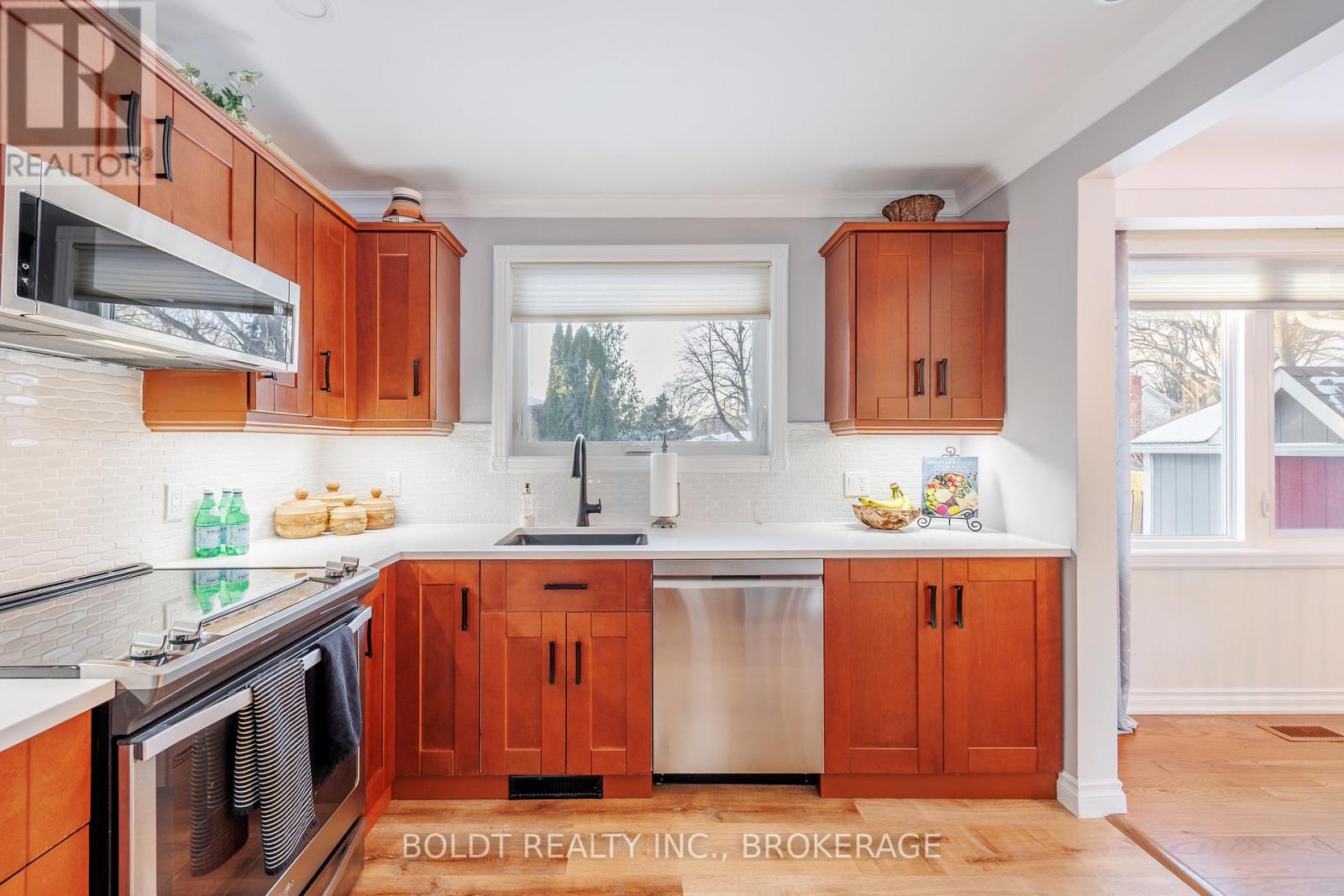 5 Upper Canada Drive, St. Catharines, Ontario  L2N 3H3 - Photo 14 - X12723838