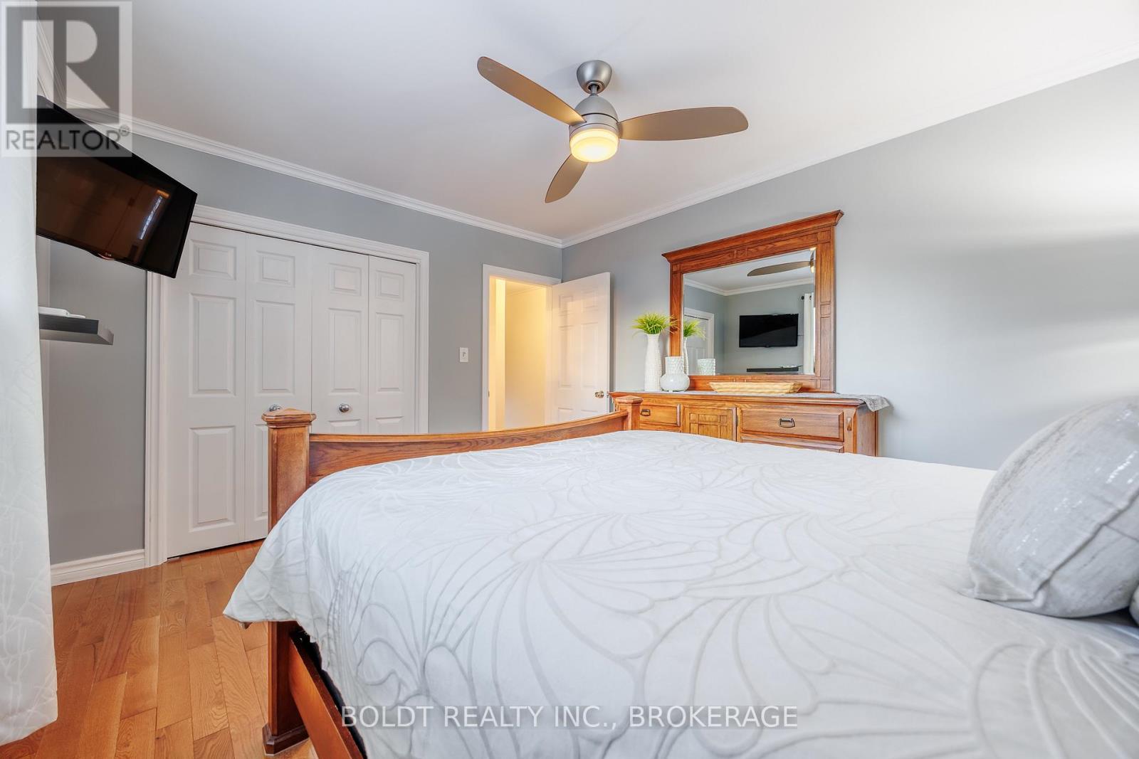 5 Upper Canada Drive, St. Catharines, Ontario  L2N 3H3 - Photo 17 - X12723838