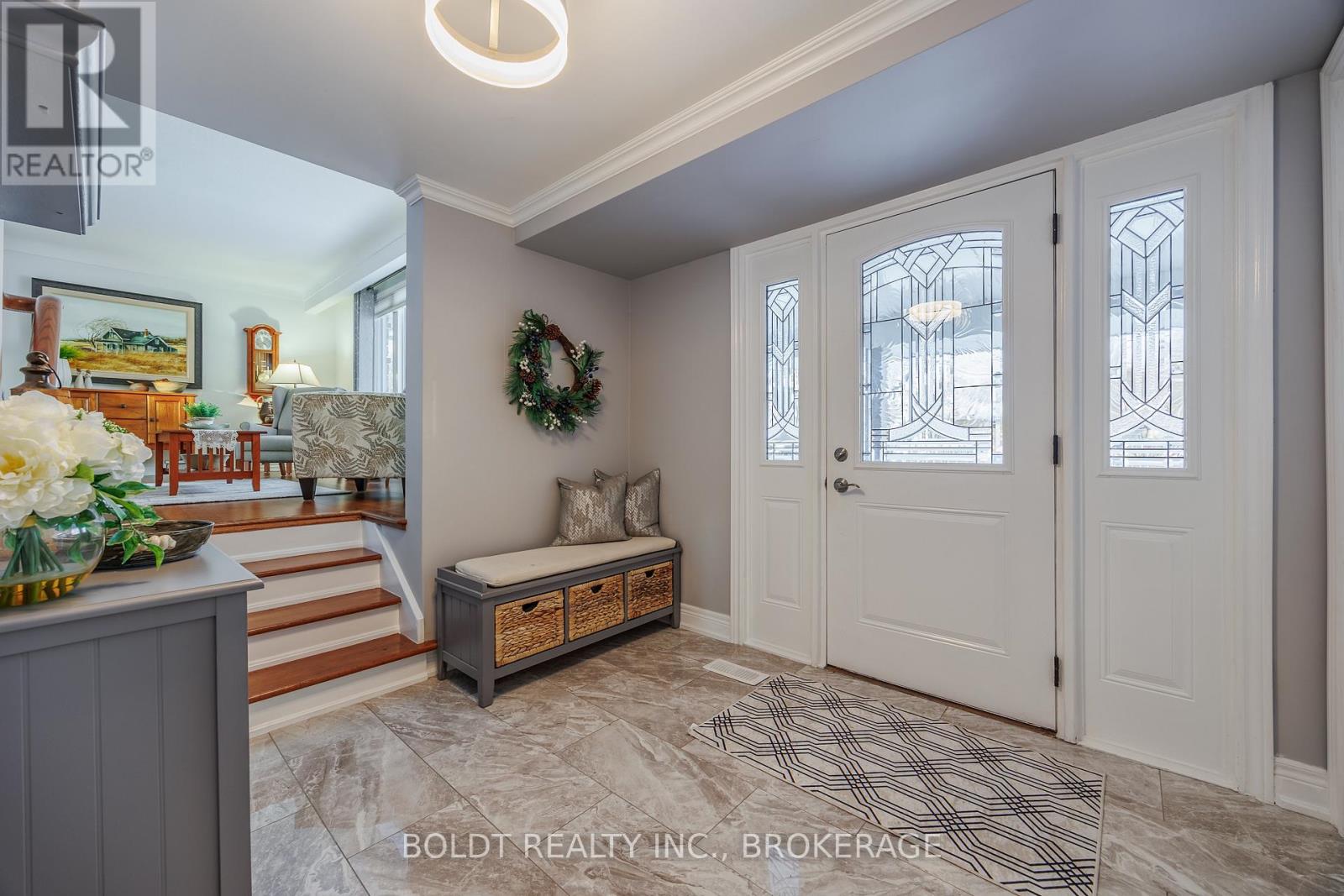 5 Upper Canada Drive, St. Catharines, Ontario  L2N 3H3 - Photo 7 - X12723838