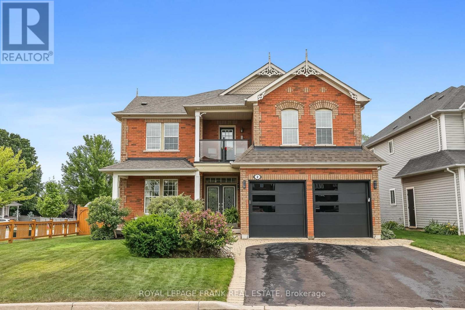 2 BRADDOCK COURT, Whitby, Ontario