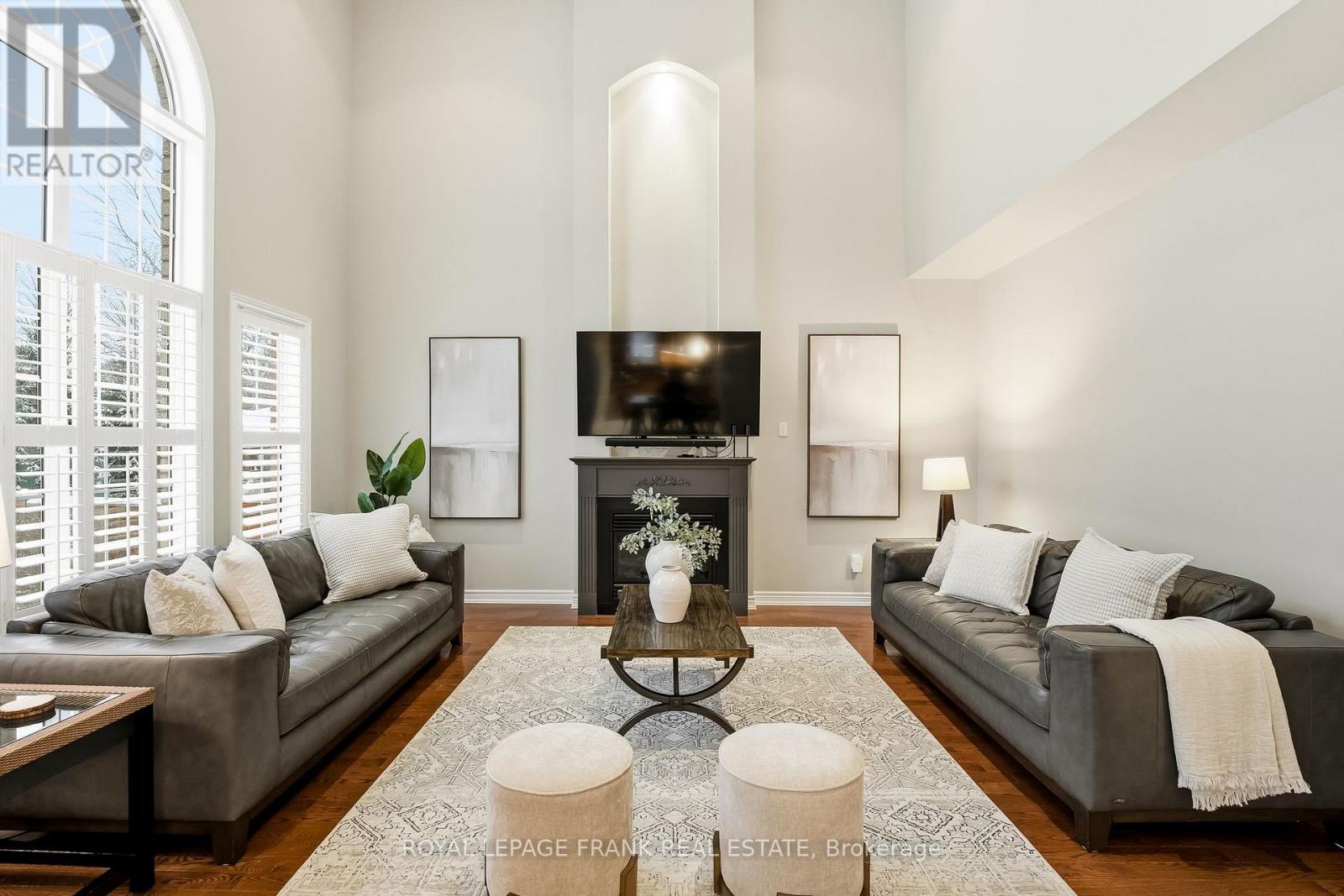 2 Braddock Court, Whitby, Ontario L1M 2N1 - Photo 11 - E12723784