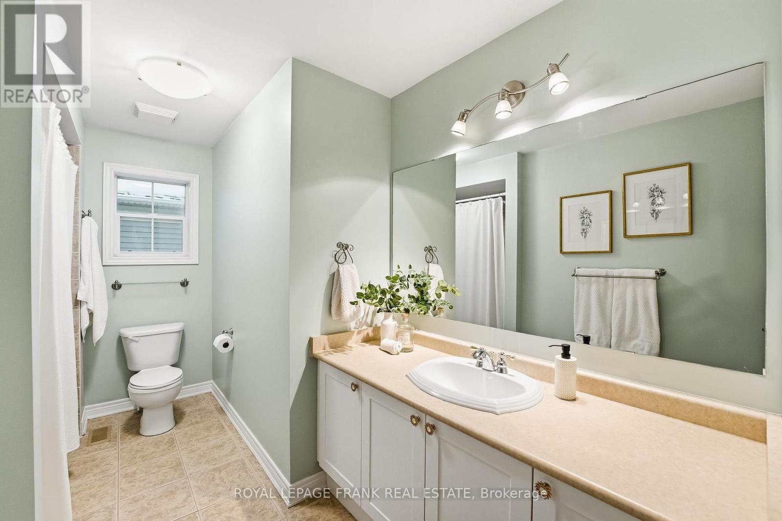 2 Braddock Court, Whitby, Ontario L1M 2N1 - Photo 28 - E12723784