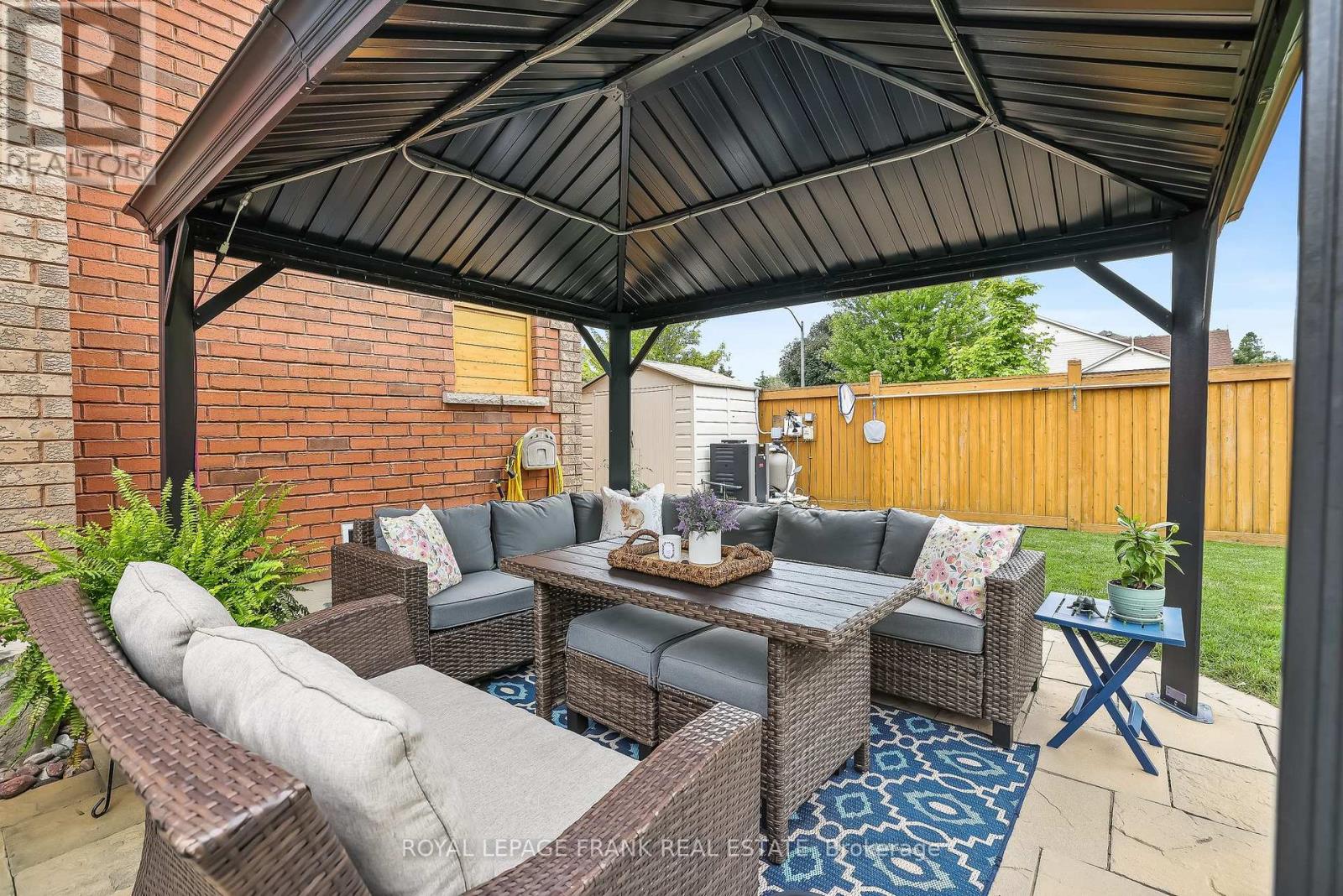 2 Braddock Court, Whitby, Ontario L1M 2N1 - Photo 35 - E12723784