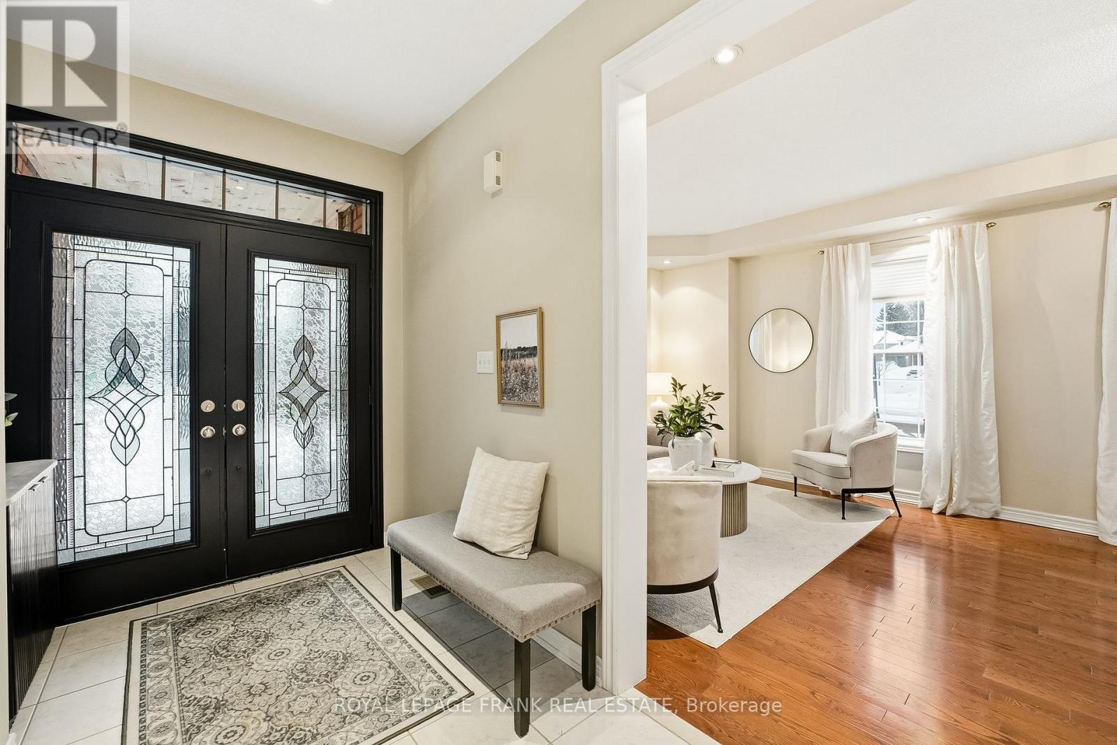 2 Braddock Court, Whitby, Ontario L1M 2N1 - Photo 6 - E12723784