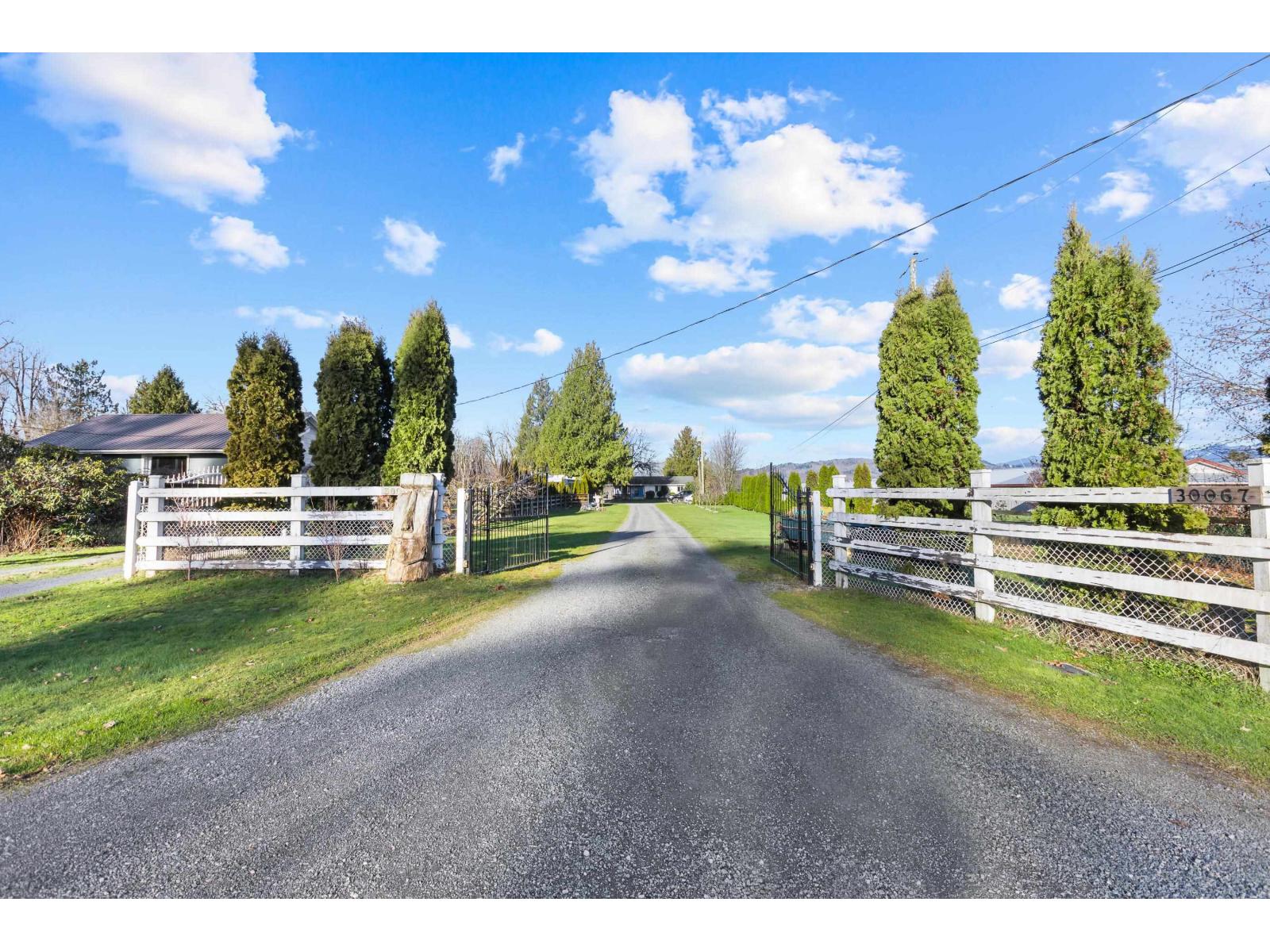 30067 Taylor Road, Abbotsford, British Columbia  V4X 2B3 - Photo 5 - R3080698