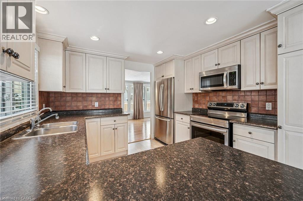 19 Broadview Court, Kitchener, Ontario  N2A 2X8 - Photo 14 - 40798739