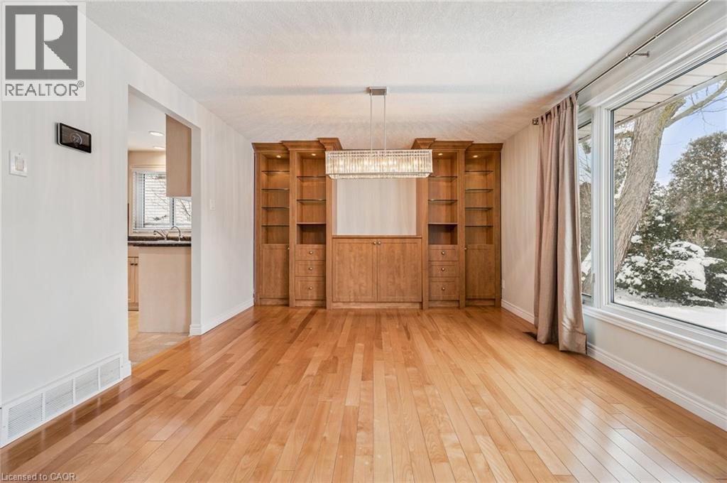 19 Broadview Court, Kitchener, Ontario  N2A 2X8 - Photo 8 - 40798739