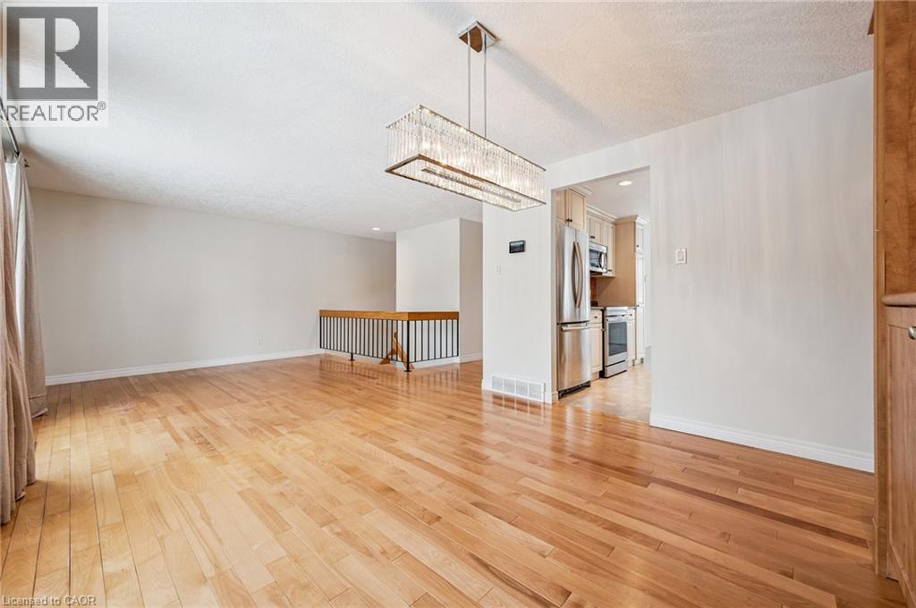 19 Broadview Court, Kitchener, Ontario  N2A 2X8 - Photo 9 - 40798739