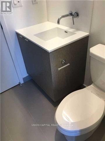 2105 - 88 Harbour Street, Toronto, Ontario  M5J 1B7 - Photo 3 - C12723674