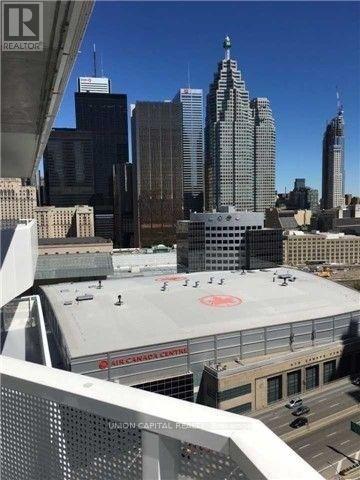 2105 - 88 Harbour Street, Toronto, Ontario  M5J 1B7 - Photo 5 - C12723674