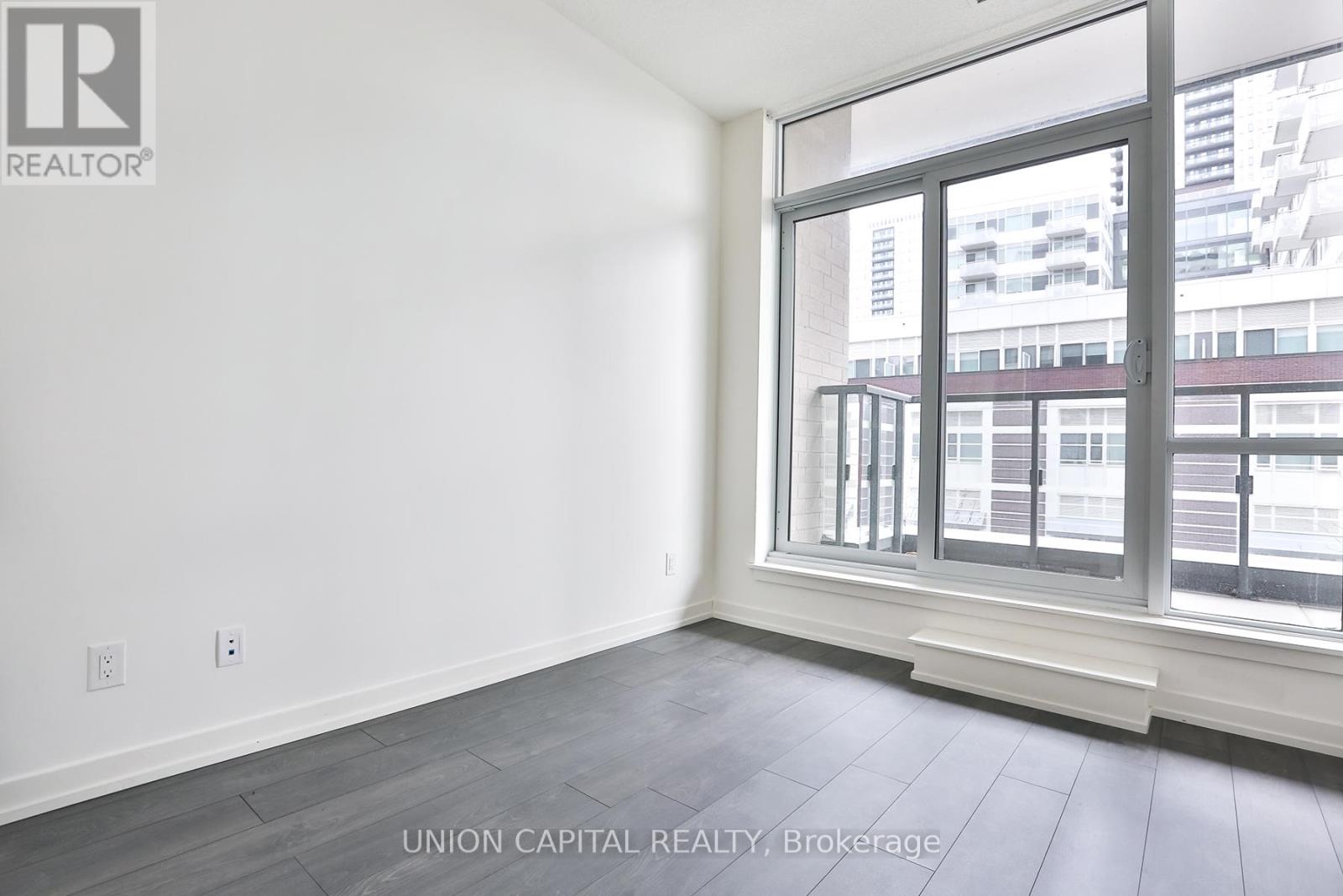 210 - 200 Sackville Street, Toronto, Ontario  M5A 0B9 - Photo 10 - C12723732