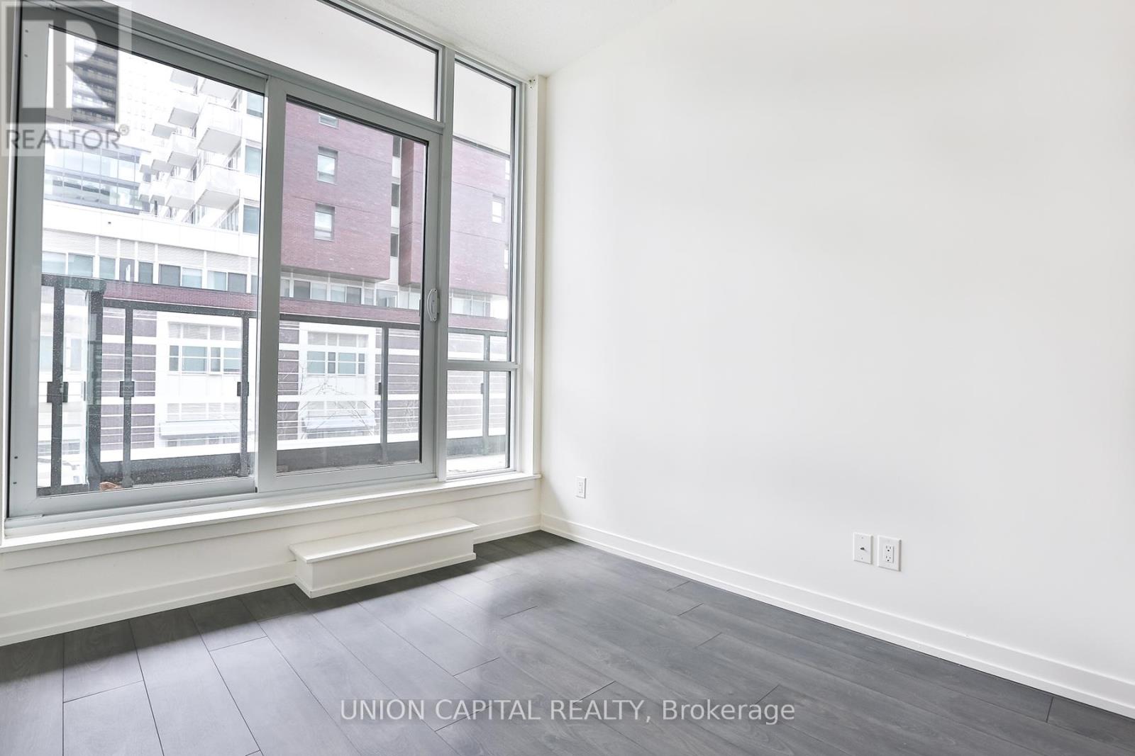 210 - 200 Sackville Street, Toronto, Ontario  M5A 0B9 - Photo 11 - C12723732