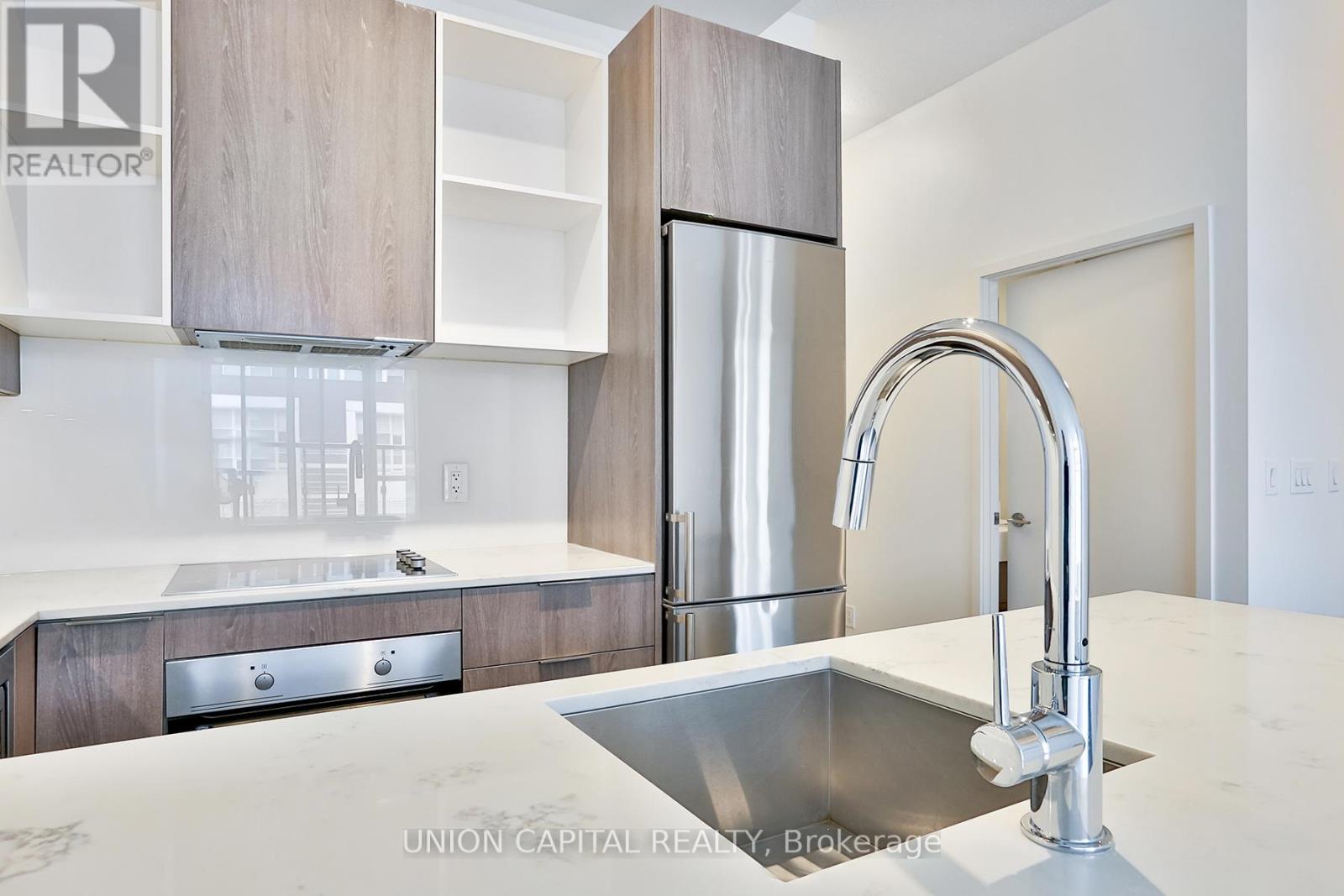 210 - 200 Sackville Street, Toronto, Ontario  M5A 0B9 - Photo 5 - C12723732