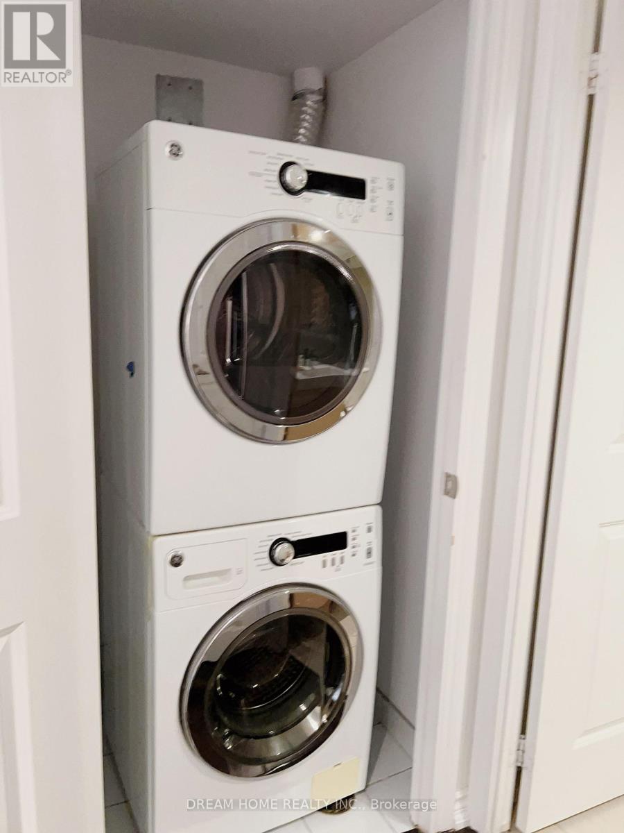 1806 - 386 Yonge Street, Toronto, Ontario  M5B 0A5 - Photo 8 - C12723742