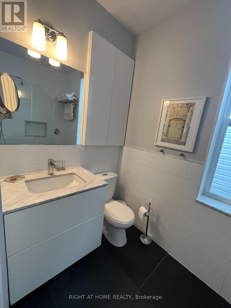 60 Mitchell Avenue, Toronto, Ontario  M6J 1B9 - Photo 18 - C12723836