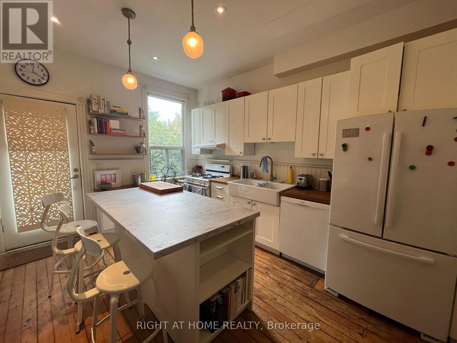 60 Mitchell Avenue, Toronto, Ontario  M6J 1B9 - Photo 9 - C12723836