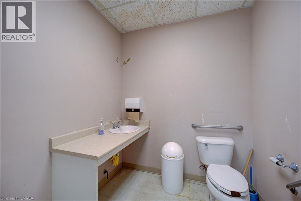 320 North Park Street Unit# E, Brantford, Ontario  N3R 4L3 - Photo 8 - 40790957