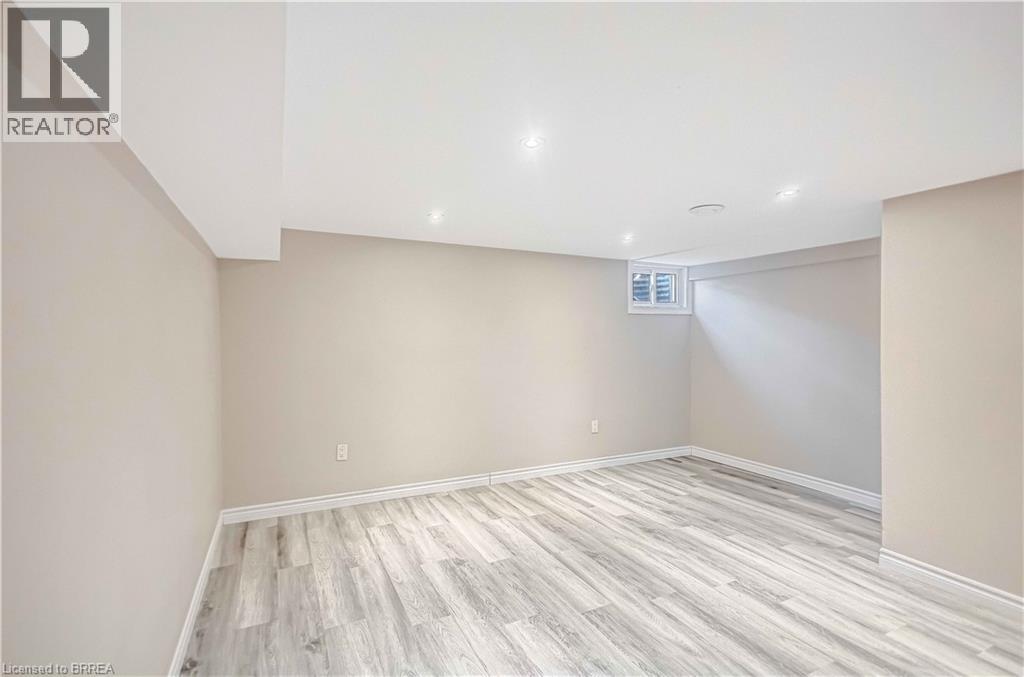 273 Elgin Street Unit# 33, Brantford, Ontario  N3S 5B2 - Photo 27 - 40784611