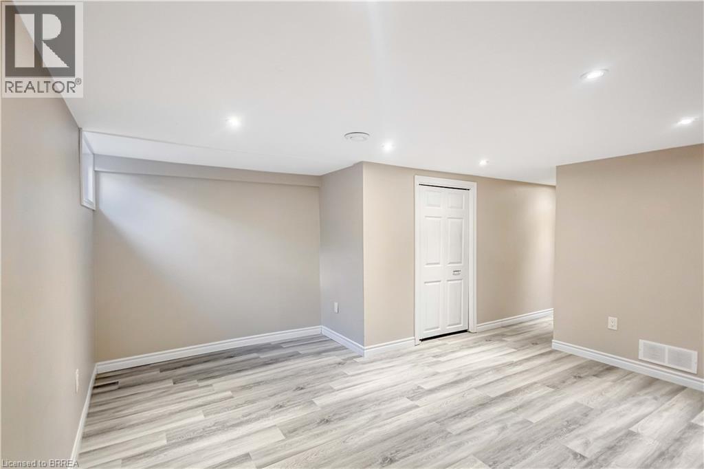 273 Elgin Street Unit# 33, Brantford, Ontario  N3S 5B2 - Photo 31 - 40784611