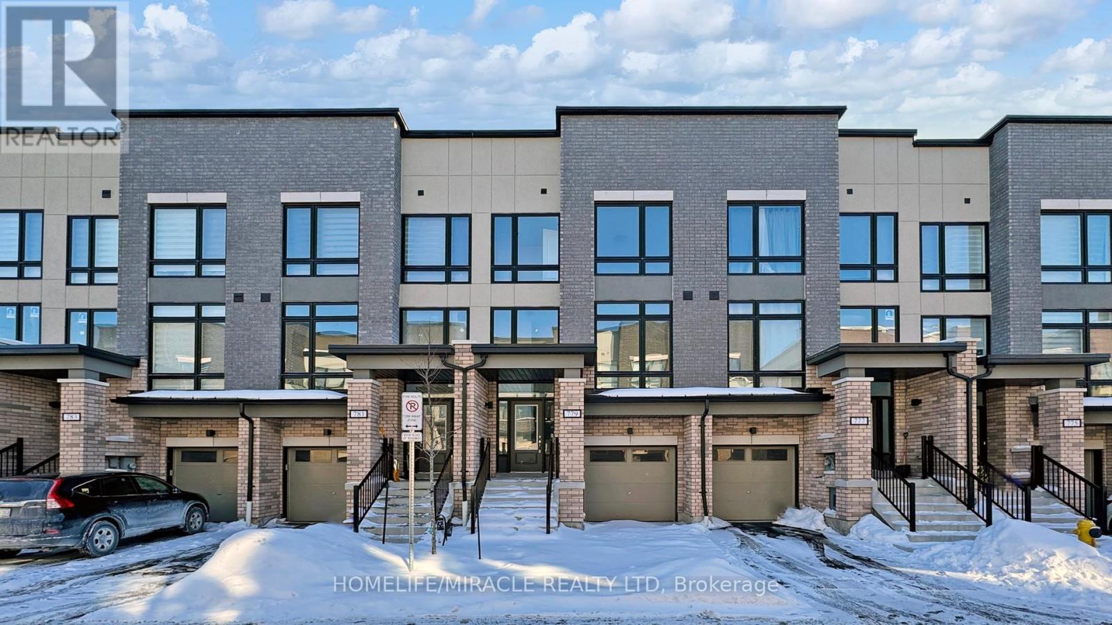 779 HEATHROW PATH, Oshawa, Ontario