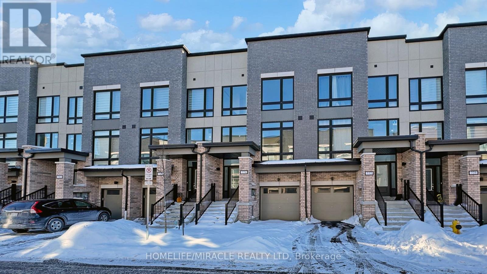 779 Heathrow Path, Oshawa, Ontario  L1K 3G4 - Photo 2 - E12723668