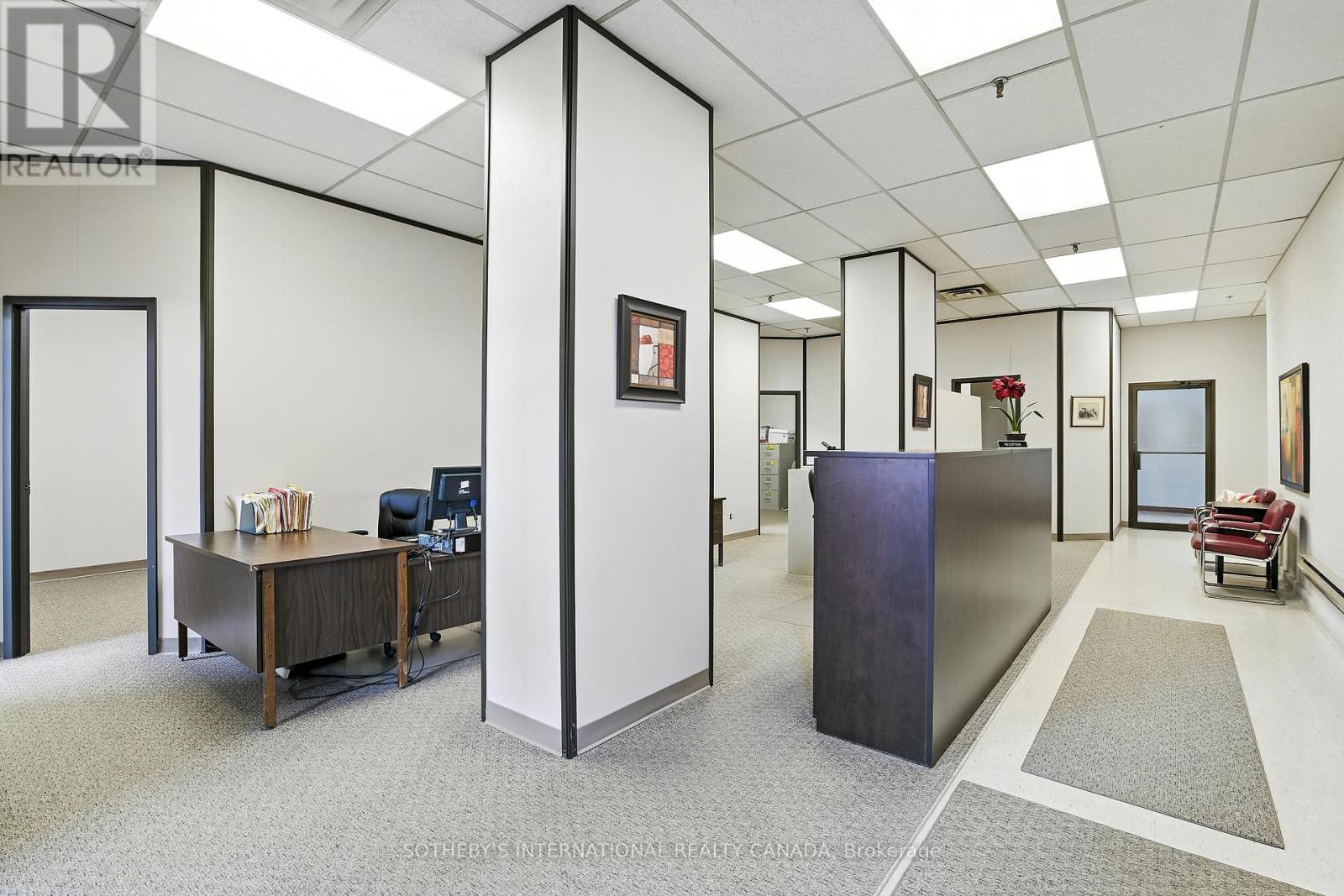 101 - 50 Richmond Street E, Oshawa, Ontario  L1G 7C9 - Photo 4 - E12723702