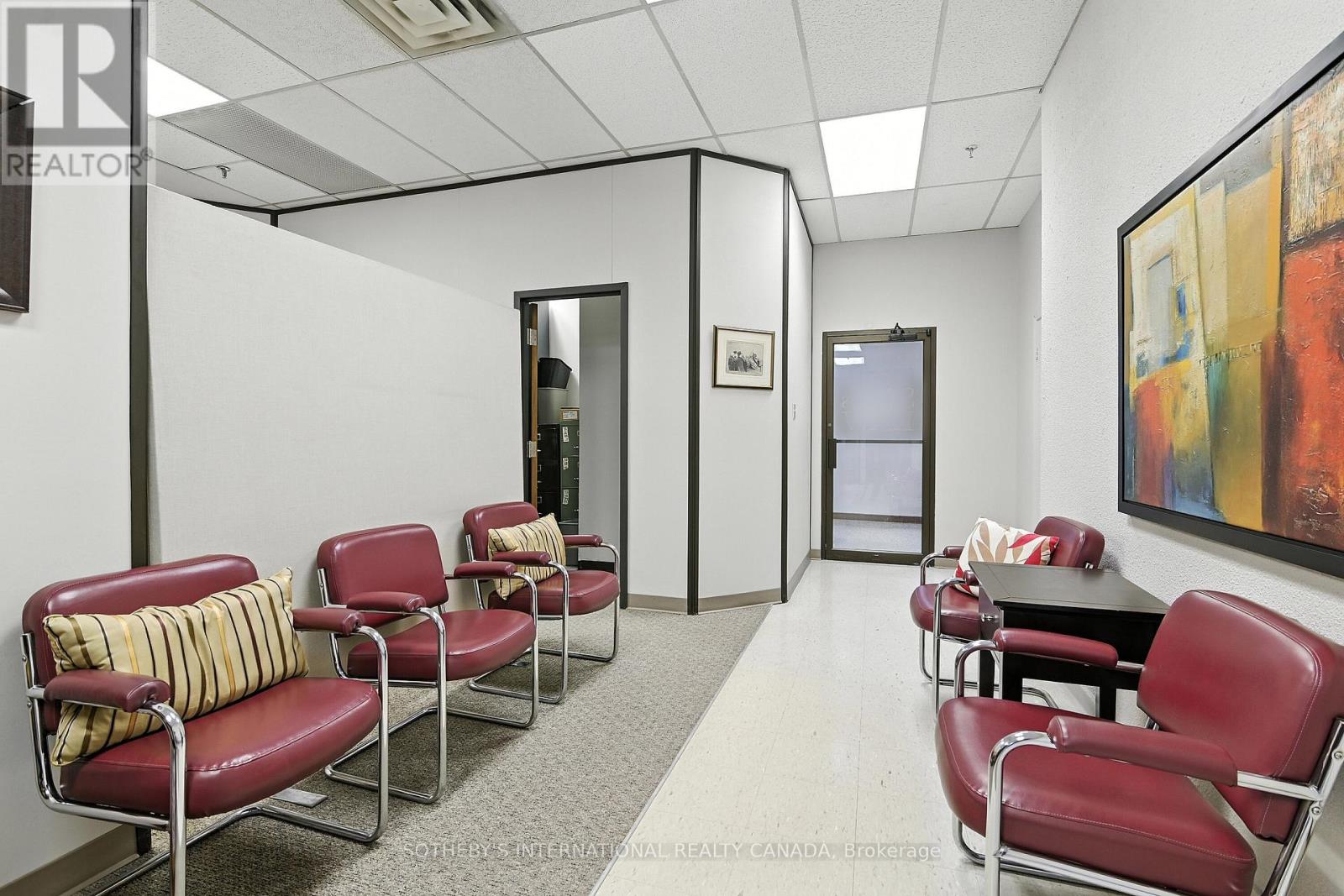 101 - 50 Richmond Street E, Oshawa, Ontario  L1G 7C9 - Photo 5 - E12723702