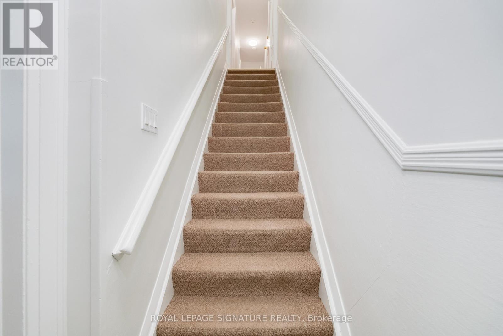 27 Hillsboro Avenue, Toronto, Ontario  M5R 1S6 - Photo 21 - C12722748