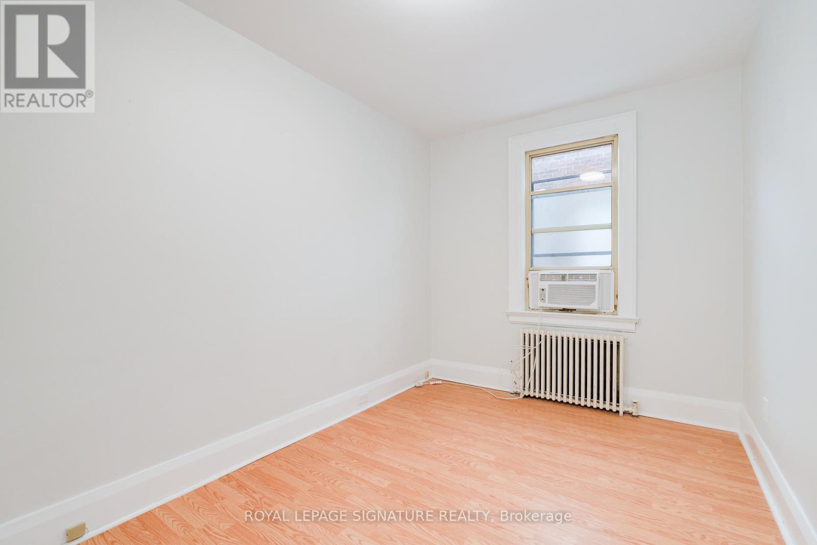 27 Hillsboro Avenue, Toronto, Ontario  M5R 1S6 - Photo 9 - C12722748