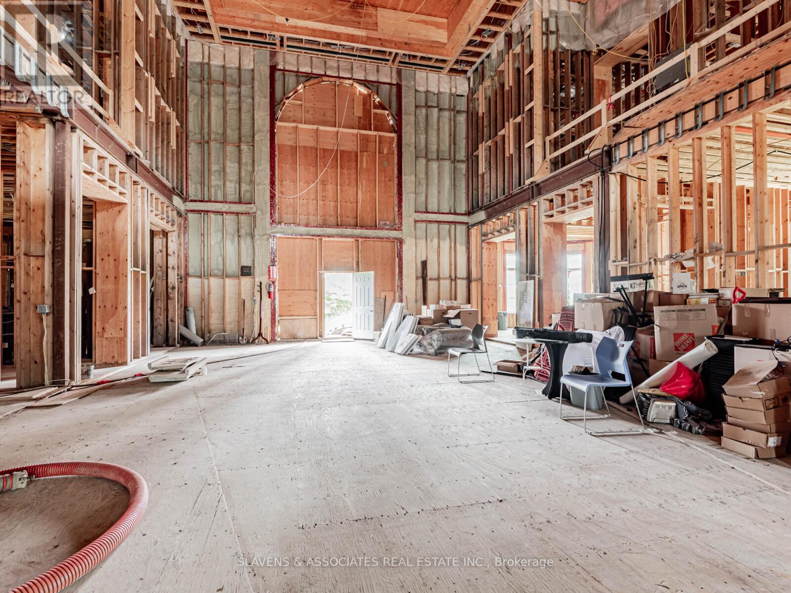 12068 Mccowan Road, Whitchurch-Stouffville, Ontario  L4A 4C4 - Photo 4 - N12723616